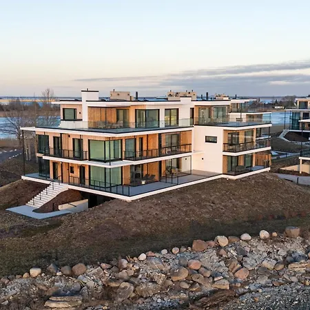 Marienholm Seaside 아파트 합살루
